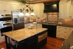 Meadow Glen Kitchen Homearama 2010